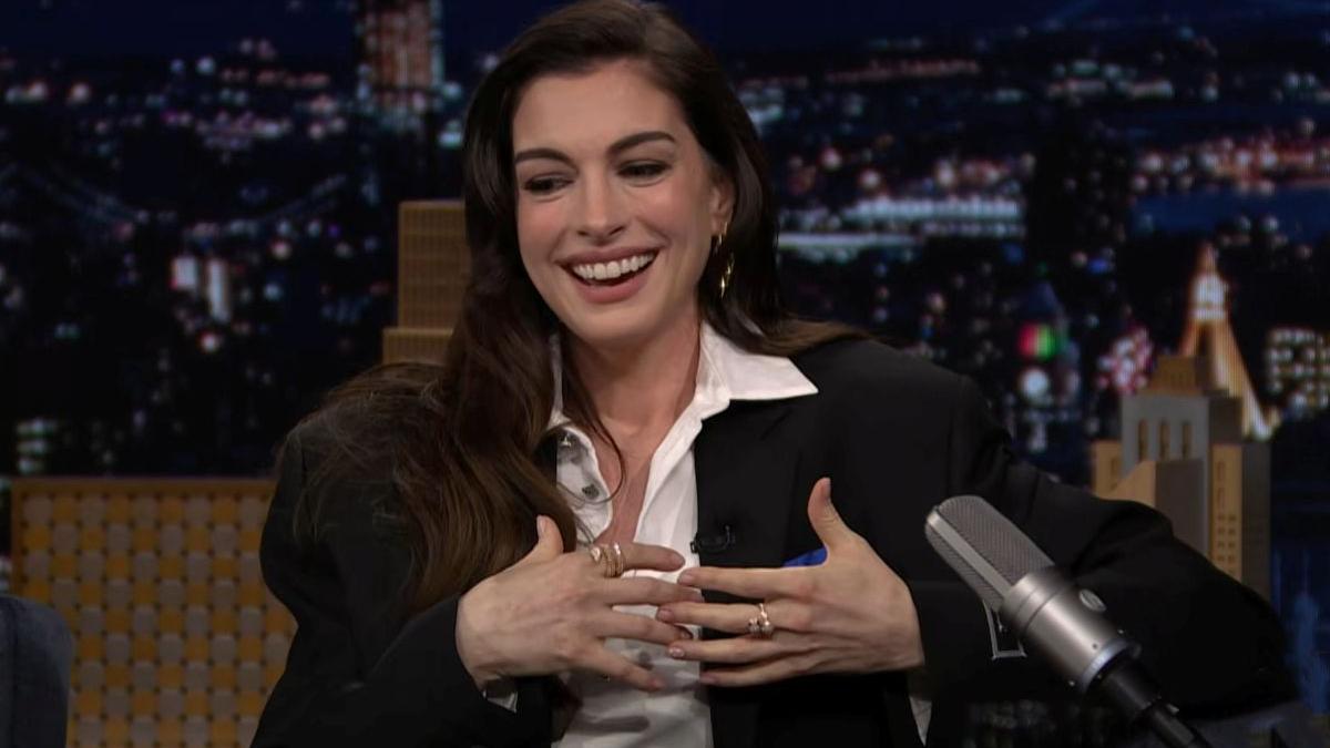 Anne Hathaway la 43 de ani: O nouă viață, un mesaj emoționant și impactul asupra societății moderne