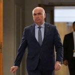 Ilie Bolojan, candidatul surpriză pentru șefia PNL: O analiză detaliată a implicațiilor și contextului politic