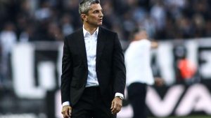 Despărțirea lui Răzvan Lucescu de PAOK Salonic: O analiză a impactului asupra echipei și a carierei sale