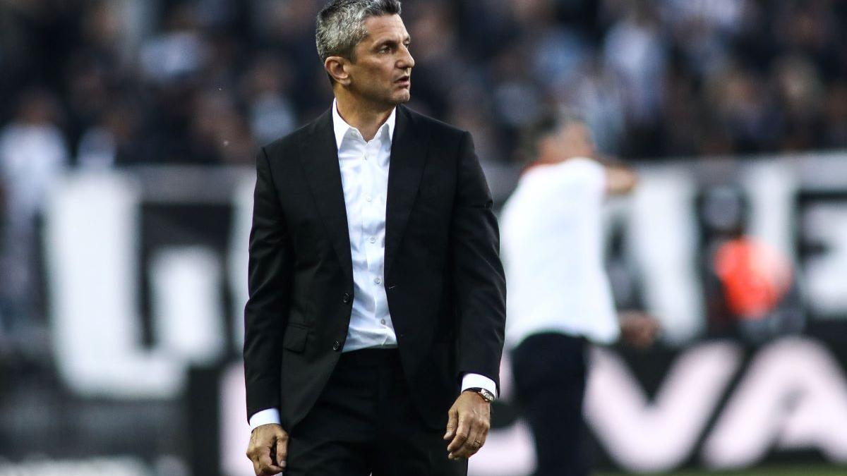 Despărțirea lui Răzvan Lucescu de PAOK Salonic: O analiză a impactului asupra echipei și a carierei sale