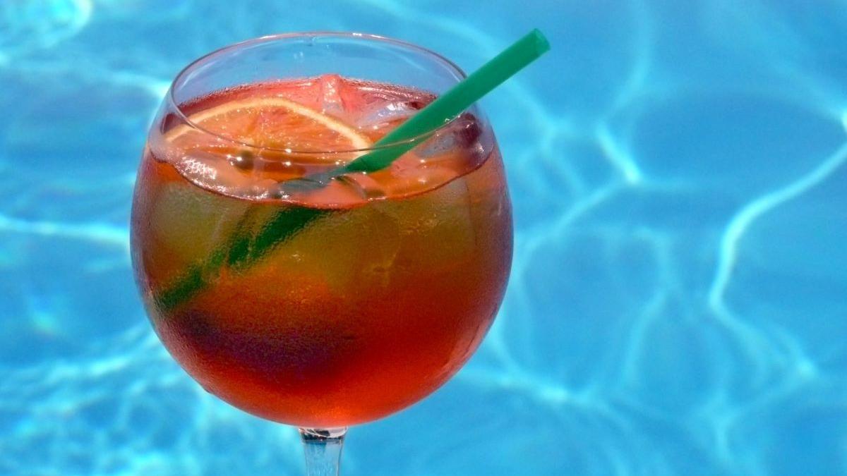 Descoperirea gusturilor: Cocktailurile preferate pentru fiecare lună din an