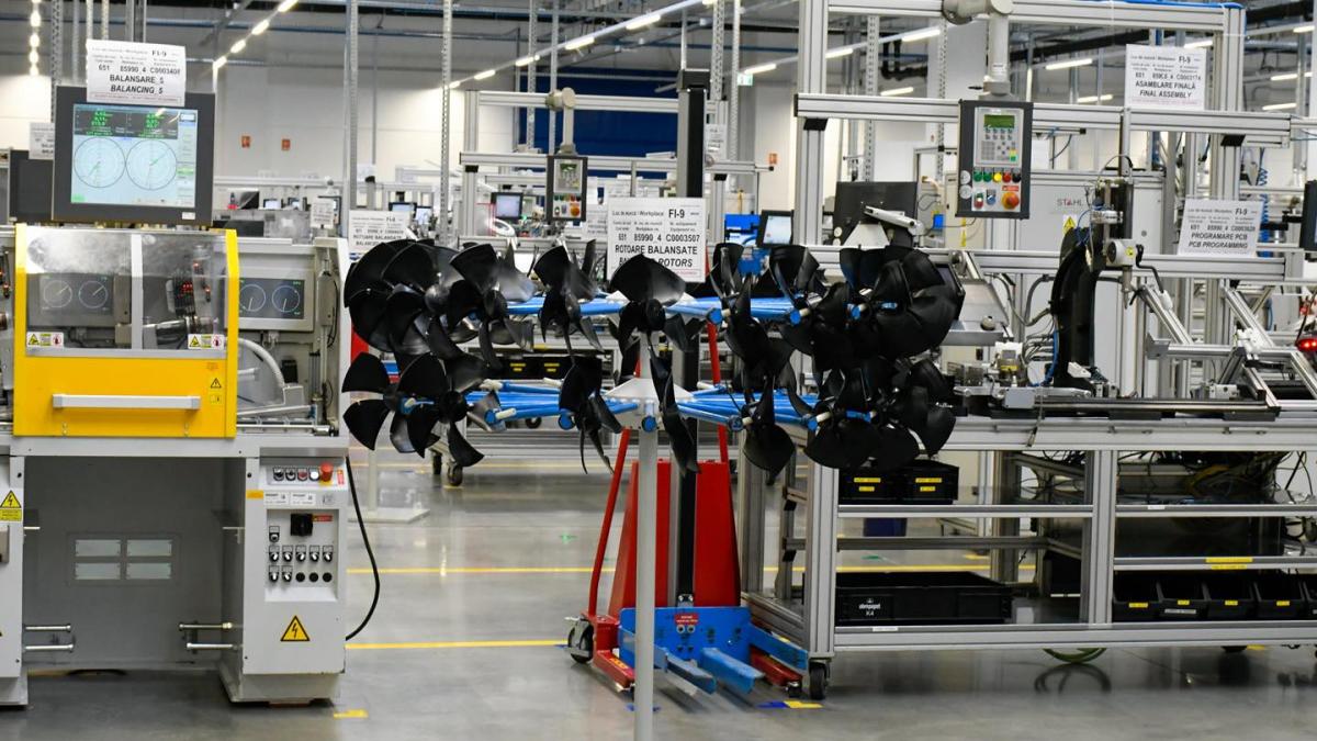 Declinul Forței de Muncă în Industria Germană: O Privire Asupra Cauzelor și Implicațiilor