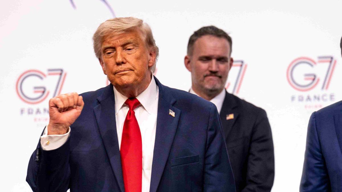 Evoluția Naționalismului în Politica Americană: De la „America First” la „America Alone”