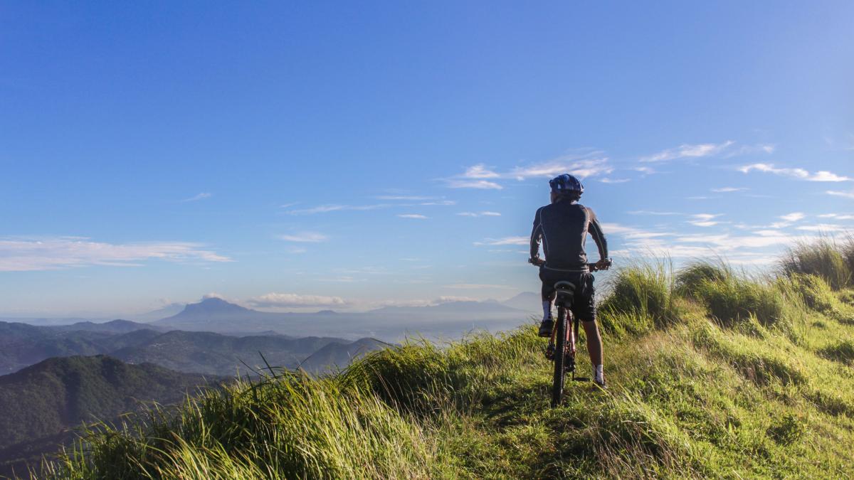 Ciclismul pe distanțe lungi: O aventură care transformă vieți și minți