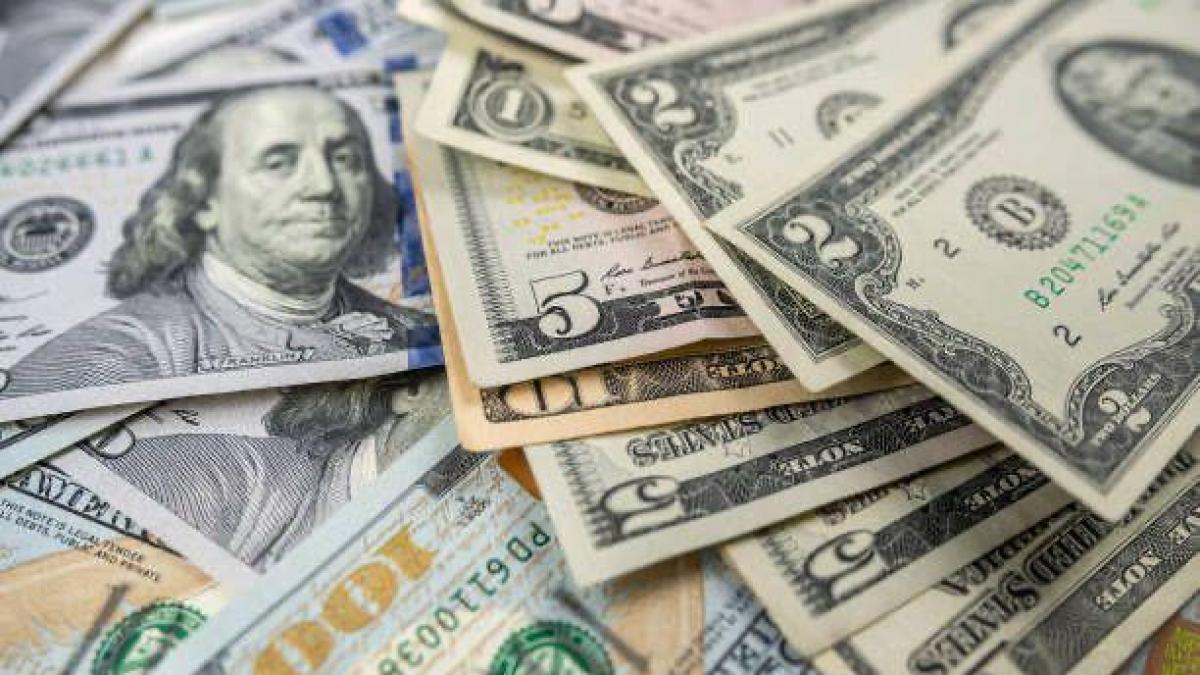 Analiza fluctuațiilor valutare: Creșterea leului românesc și scăderea euro la începutul săptămânii