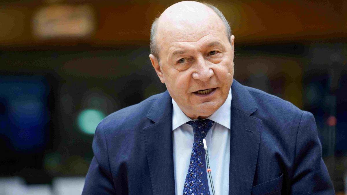 Traian Băsescu și Ambiția Electorală: O Privire Asupra Politicii Românești