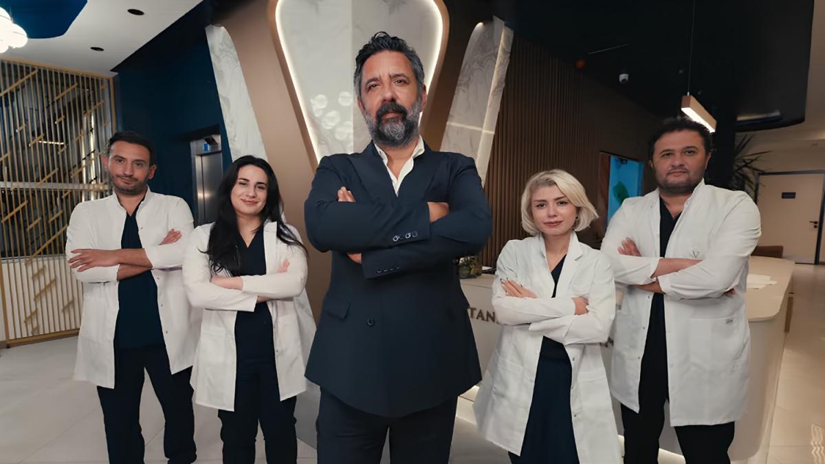Investigație detaliată asupra clinicilor de implant de păr din Turcia: Prețuri, calitate și perspective pentru 2026