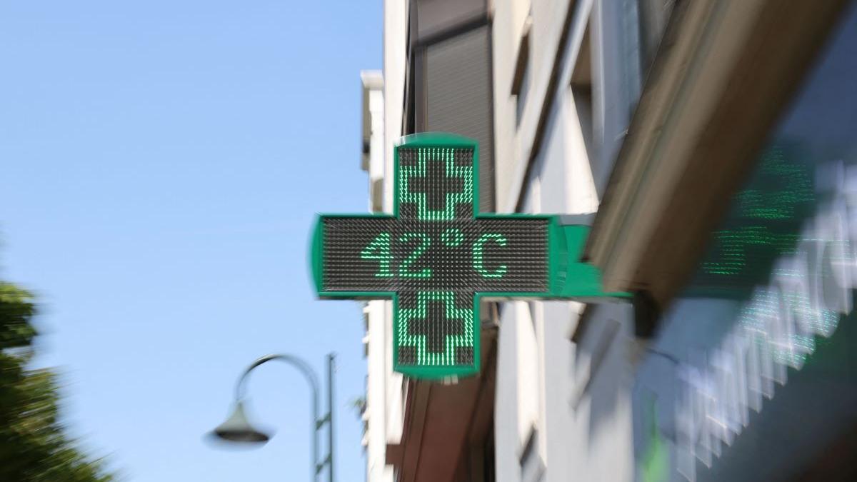 Europa în Flăcări: Impactul Căldurii Extreme asupra Vieții Cotidiene și Mediului
