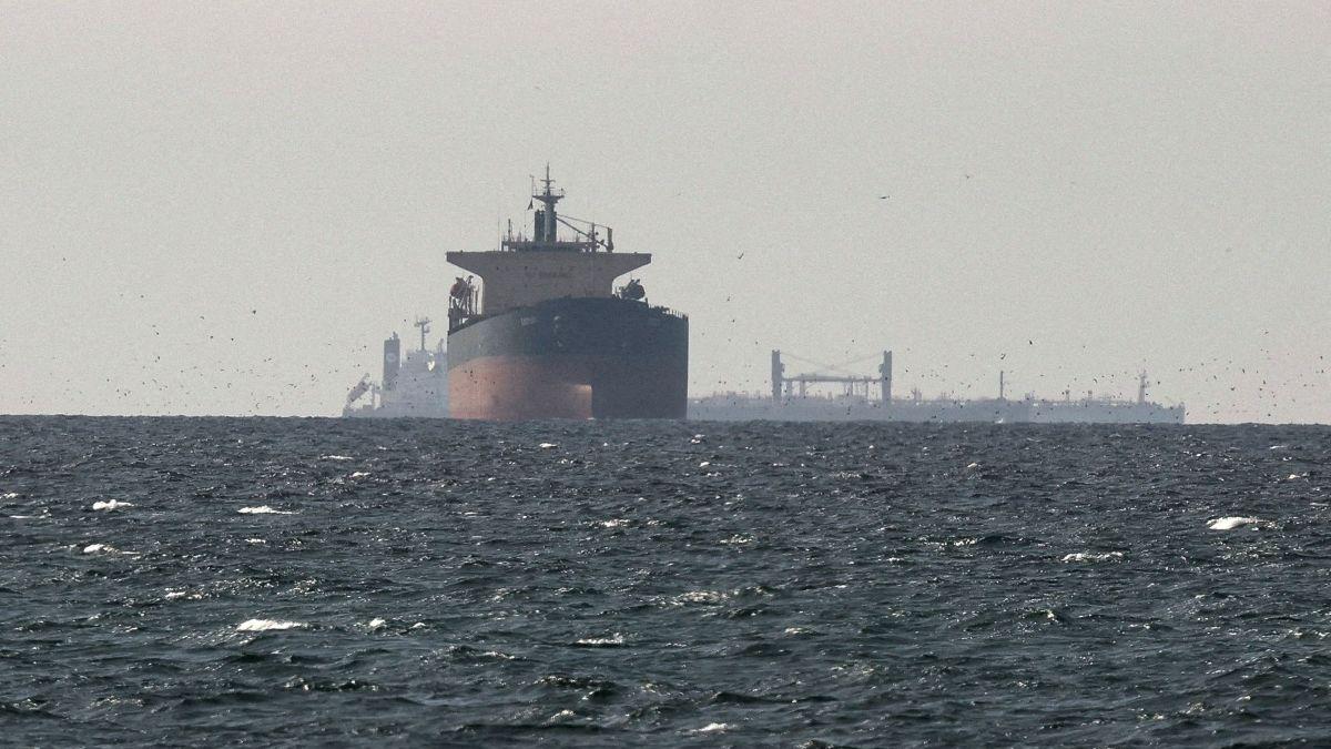 Redeschiderea Strâmtorii Hormuz: Implicații Geopolitice și Economice după Acordul SUA-Iran