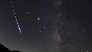 Un Spectacol Astronomic: Întâlnirea Rară dintre Marte și Pleiade