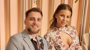 Povești de iubire în Casa Mireasa: A treia logodnă din sezonul 13 și impactul său asupra telespectatorilor
