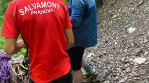 Salvamontiștii Trag un Semnal de Alarmă: Protejarea Naturii Montane prin Conștiință Ecologică