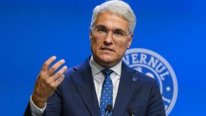 Dragoș Pîslaru despre legitimitatea cabinetului PNL-USR-UDMR versus PSD: O analiză profundă