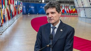 Ironia lui Nicușor Dan: O privire detaliată asupra transformărilor politice din București