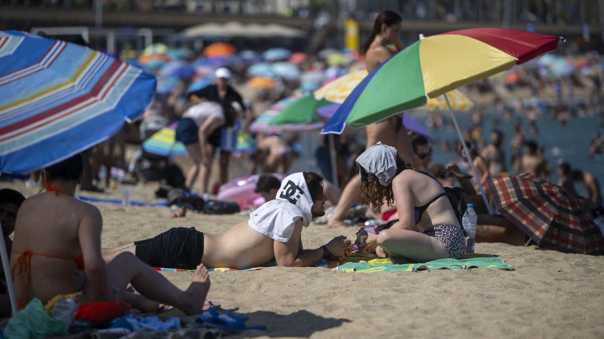 Vacanțe sub amenințare: Impactul bacteriei „mâncătoare de carne” asupra turismului european