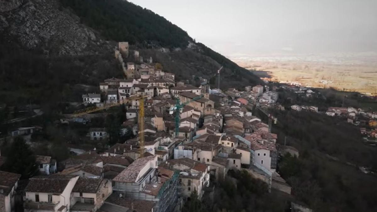 Orașul-fantomă din Italia: Povestea fascinantă a unei comunități dispărute peste noapte