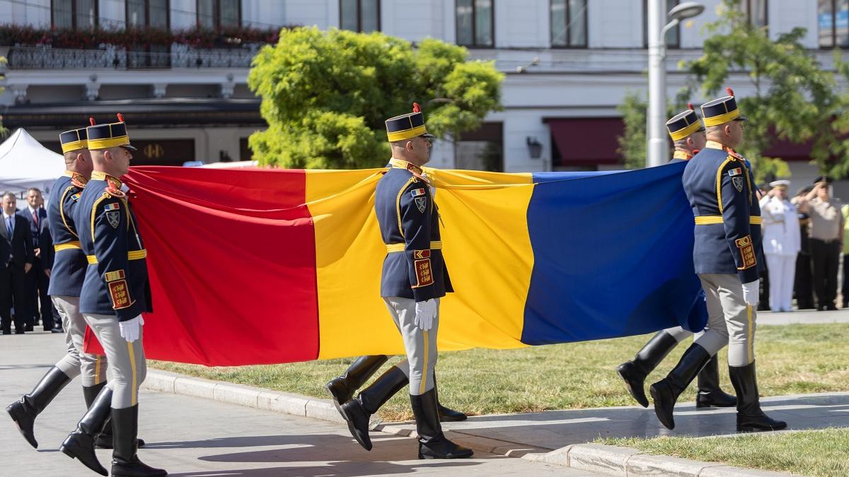 Ceremonia din Piața Tricolorului: O Sărbătoare a Drapelului Național și a Valorilor Românești