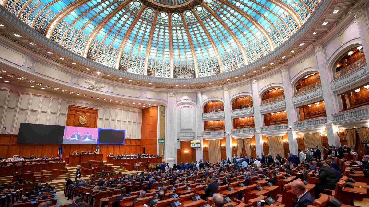Perspectivele Alegerilor Anticipate: O Analiză Detaliată a Scenariilor Politice din România