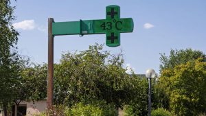 Canicula din Franța: O criză sanitară în fața extremelor climatice