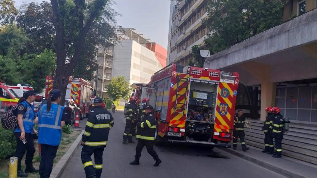 Incendiul de la Unitatea de Primiri Urgenţe a Spitalului Judeţean Bacău: O analiză detaliată a incidentului și a implicațiilor sale