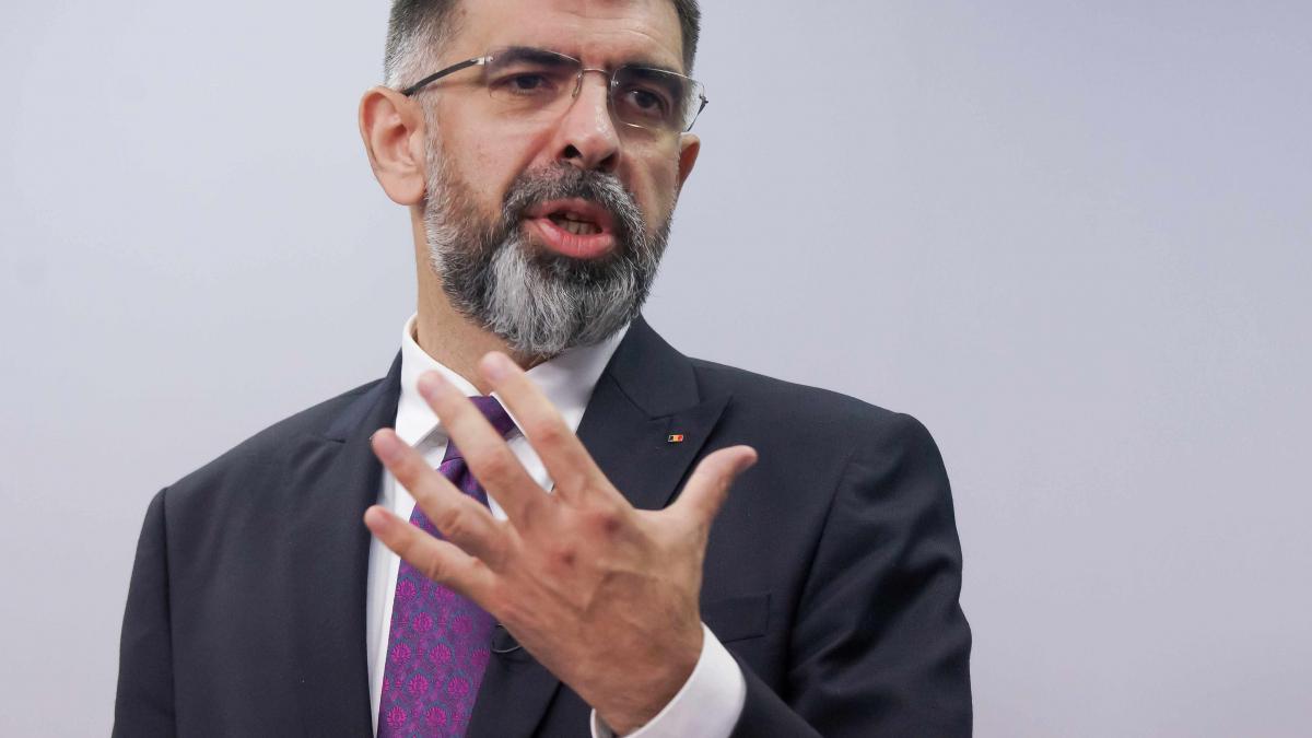 Transformări Politice în România: Planul Social-Democraților pentru Viitorul Guvernării