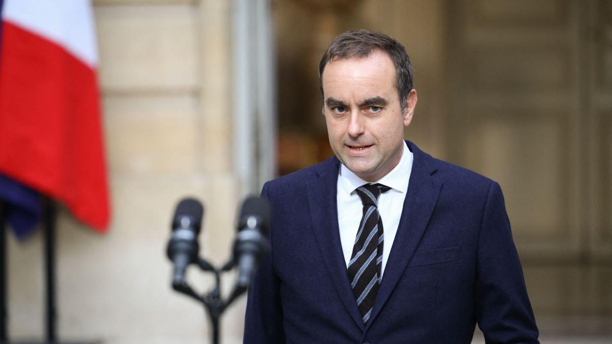 Canicula și criza politică în Franța: O analiză a gestionării dezastruoase a codului roșu