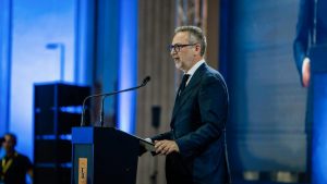 Critica lui Motreanu asupra ofertei PSD: Implicații și perspective asupra infrastructurii românești
