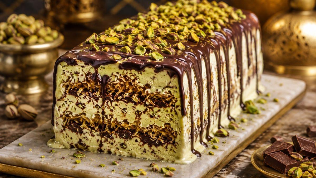 Înghețata de Dubai: Rețeta Desertului Viral Ce Îmbină Gusturile Exotice cu Tradiția Culinară