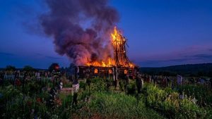Flăcările care au mistuit un simbol al patrimoniului: Incendiul devastator de la biserica de lemn din Maramureș