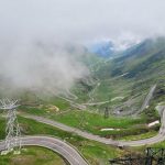 Impactul restricțiilor de trafic pe Transfăgărășan și DN1 din cauza competițiilor cicliste: o analiză detaliată