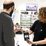 Parfumul: O Componentă Esențială a Identității Masculine în Societatea Modernă