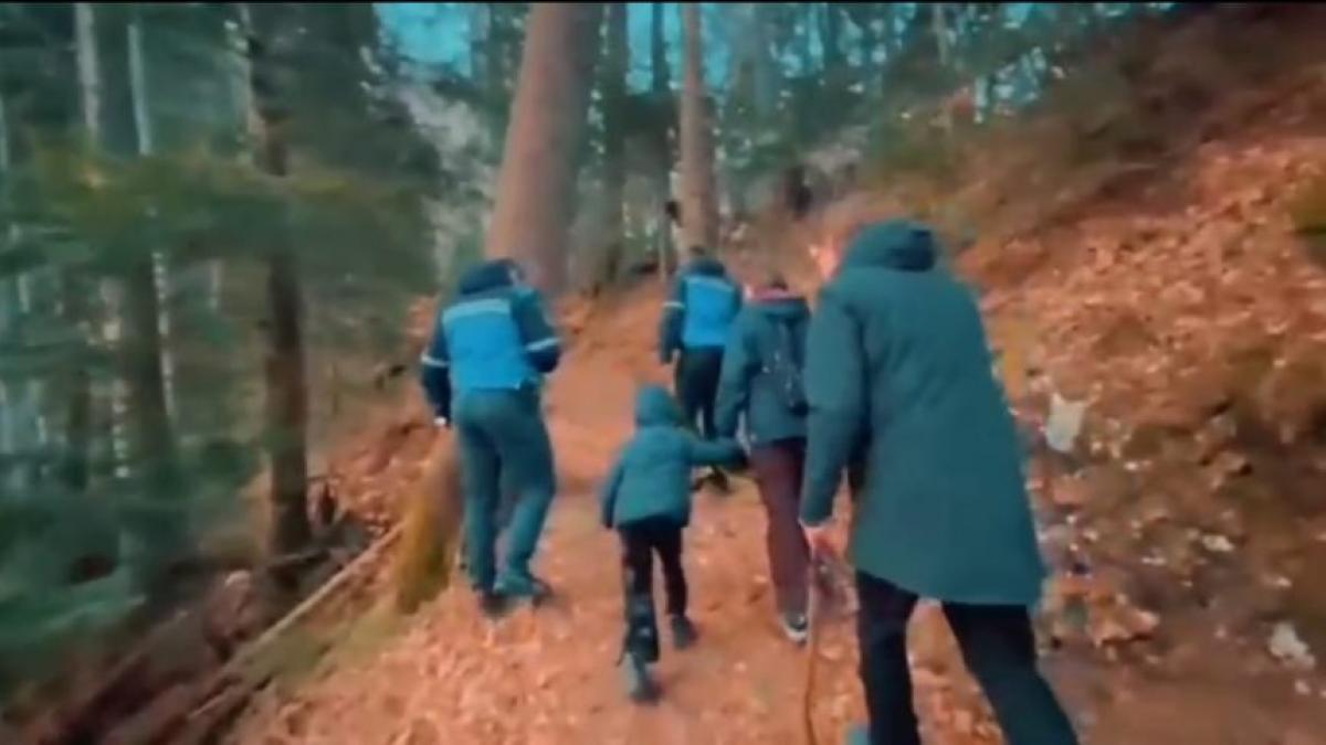 Eforturi extraordinare în Măcin: Salvarea celor patru turiști din munți și provocările căutărilor pe timp de noapte