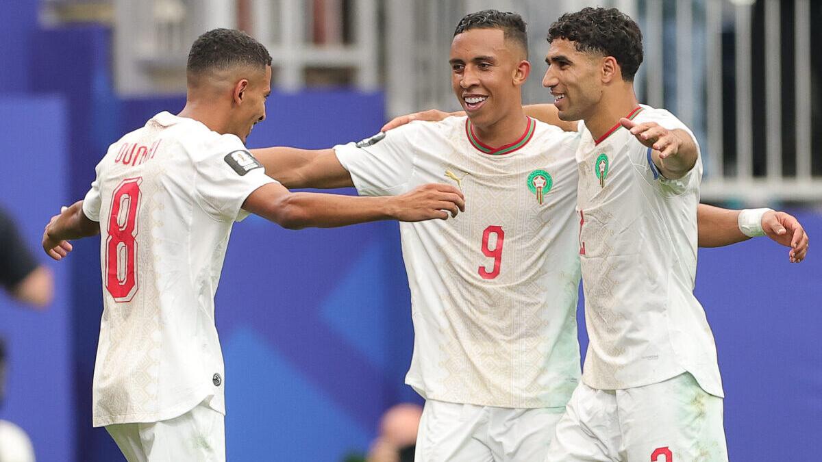 Maroc și Franța: O analiză detaliată a primelor echipe calificate în sferturile Campionatului Mondial și impactul acestui eveniment asupra audienței din România
