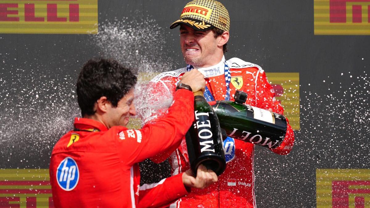 Drama de la Silverstone: Leclerc triumfă, Verstappen se retrage, și Antonelli își croiește drumul spre succes