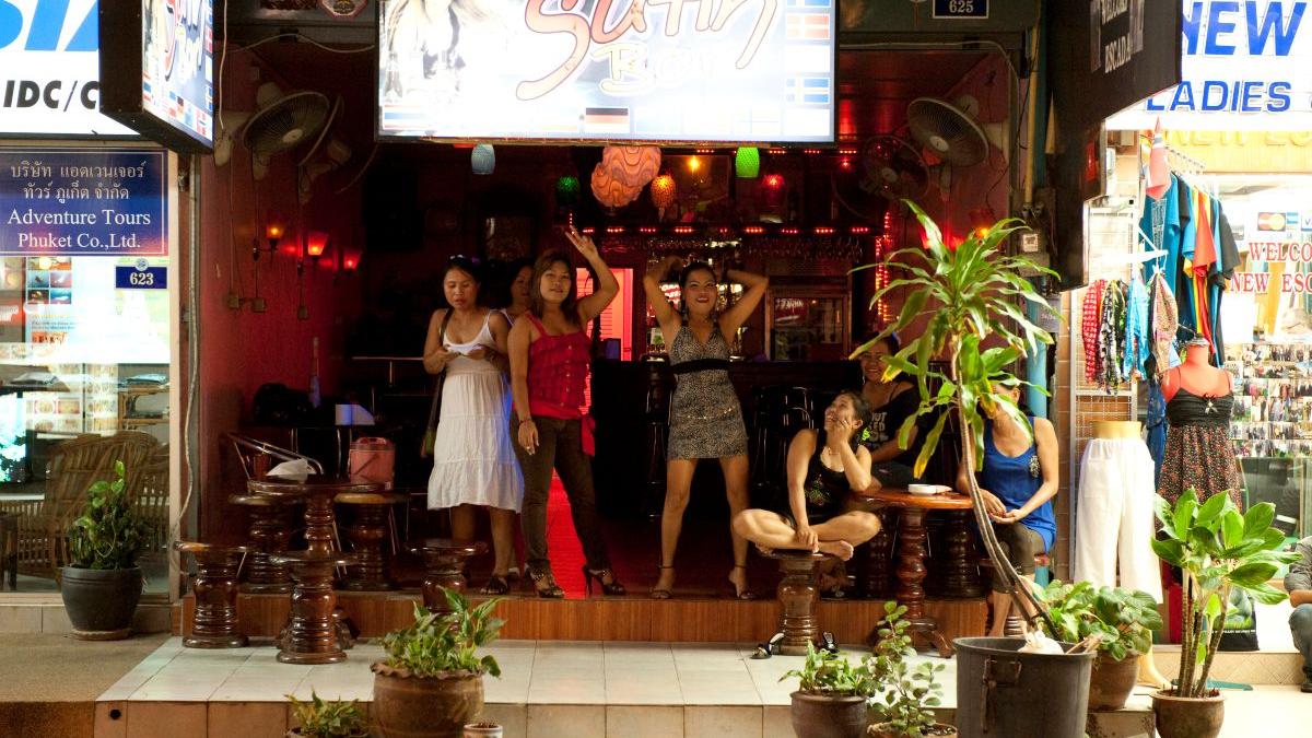 Aglomerarea Turistică: Paradis sau Coșmar? O Analiză Detaliată a 10 Cele Mai Aglomerate Destinații din Lume