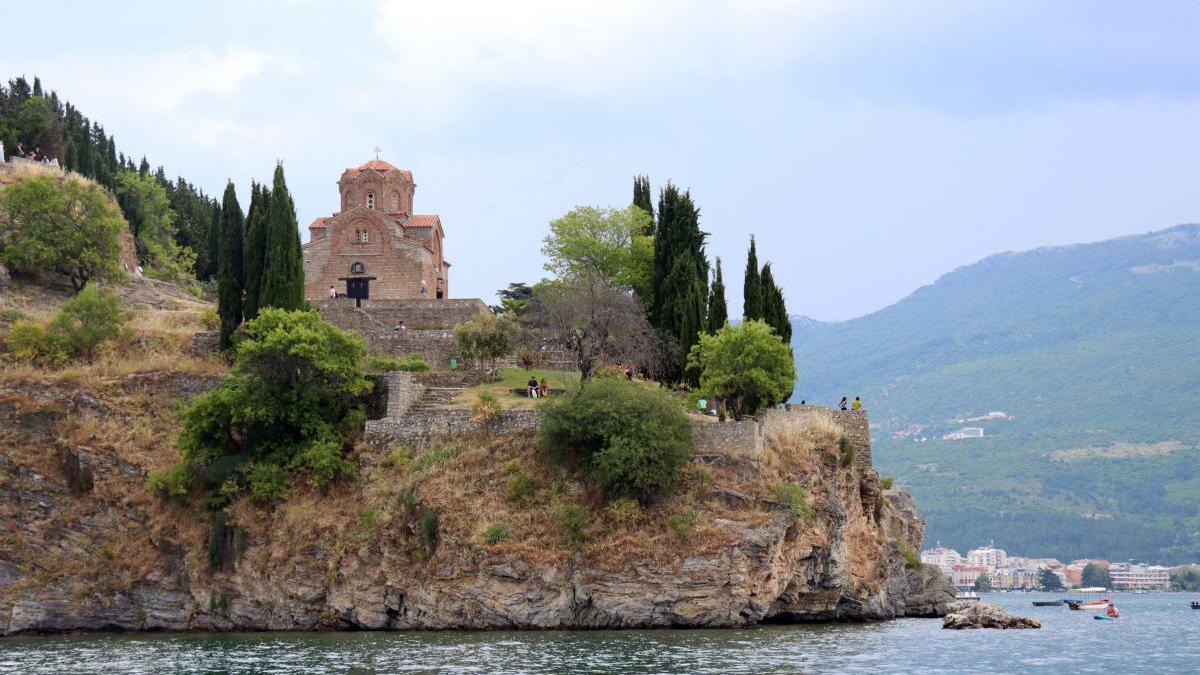 Descoperirea Paradisului Ascuns al Europei: O călătorie în Țara Peisajelor Uimitoare Ocolite de Turiști