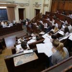 Greșelile comune care pot afecta admiterea absolvenților la facultate în 2026: Ghid pentru viitorii studenți