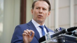Florin Cîțu și Controversa Dosarului Vaccinurilor: O Sfidare a Responsabilității în Fața Unui Jaful de Un Miliard de Euro