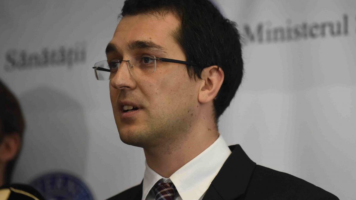 Controversa Vaccinurilor: Acuzații și Impact Economic în Era Pandemiei