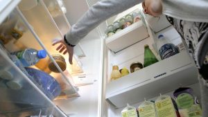 Cât trebuie să arate termometrul din frigider pe timp de vară: greșelile frecvente ale românilor în gestionarea alimentelor