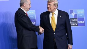O analiză profundă a protocolului neobișnuit al liderului de la Casa Albă: Excrementele lui Donald Trump și implicațiile acestei decizii