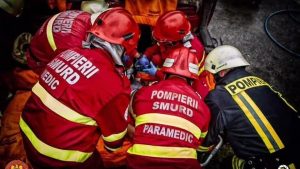 Tragedie pe drumurile din Vrancea: Accidentul unui microbuz cu 11 pasageri și activarea Planului Roșu