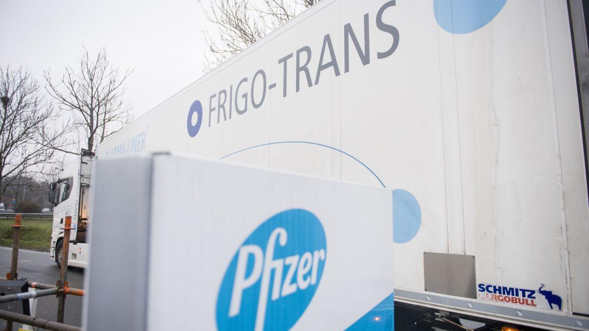 Conflictele juridice cu Pfizer: Impactul blocării fondurilor de aviație în România și Polonia