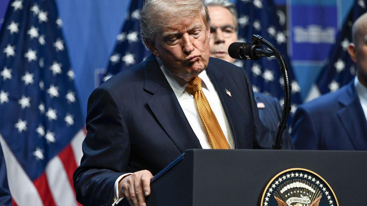 Tensiuni geopolitice și amenințări: Răspunsul lui Trump la Iran și implicațiile globale