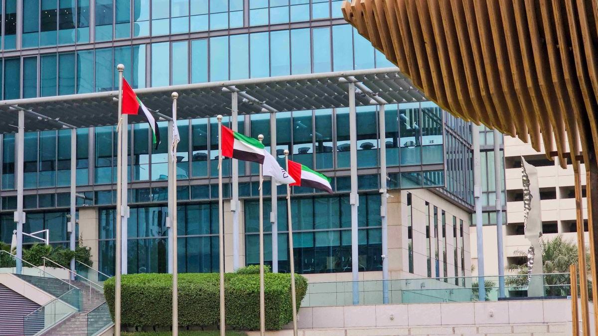 Ambițiile Spațiale ale Emiratelor Arabe Unite: O Cursă către Viitorul Tehnologic