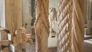 Mircea Cantor și Expoziția „Constelații ale Antichității”: O Întoarcere în Timp la Rădăcinile Civilizației Romane