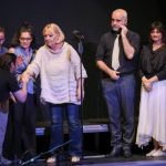 Explorând Universul Teatrului: „Mai e vreun candidat?” – O Piesă Selectată în Programul FNT#36