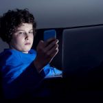 Regulile stricte ale Comisiei Europene pentru protejarea copiilor pe rețelele sociale: o necesitate urgentă în era digitală