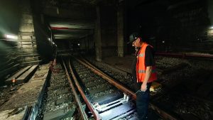 Viața Nevăzută a „Liniorilor” din Metrorex: O Privire Profundă asupra Eforturilor Neobservate din Subteranul Bucureștiului