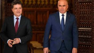Criza guvernamentală în România: O analiză a conflictului politic și a amenințărilor legale